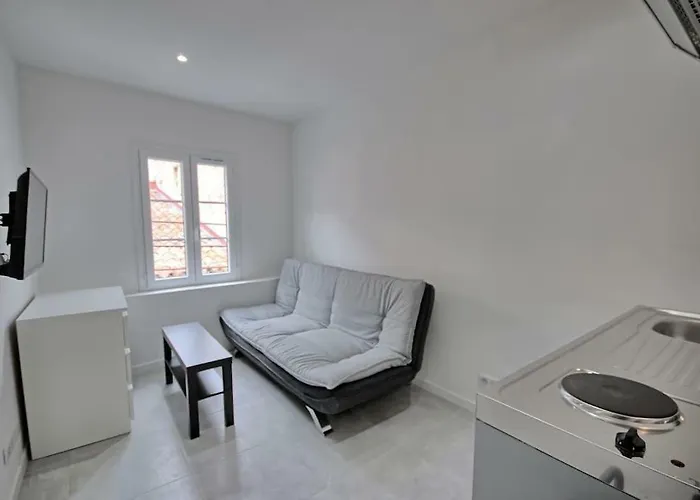 301-studio Au Calme Entierement Renove *