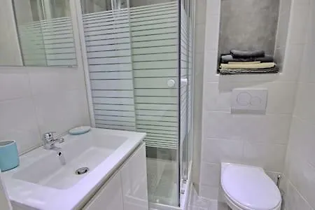 301-studio Au Calme Entierement Renove Apartmán